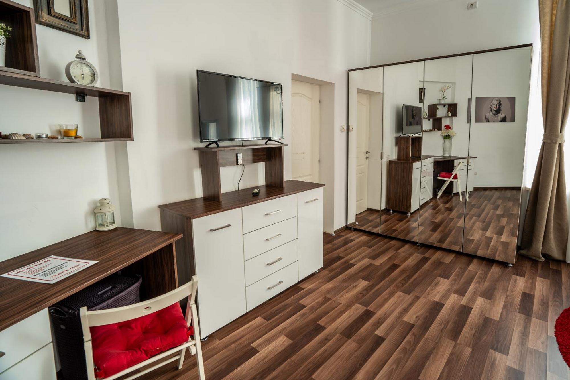 Downtown Central University Apartament - Cal1 Бухарест Экстерьер фото
